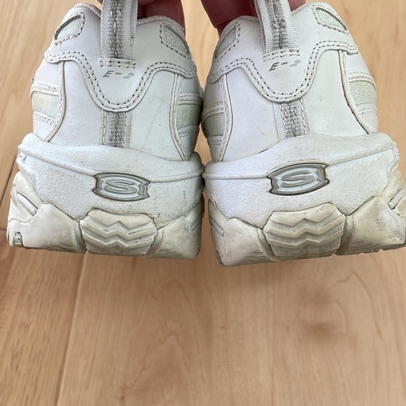 SKECHERS E-2 Sport Womens White Sneakers Stretch Slip On Fitness Shoes - 8 - Picture 7 of 12